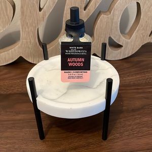 bath and Body Works Autumn Woods Wallflower Refill Brand New